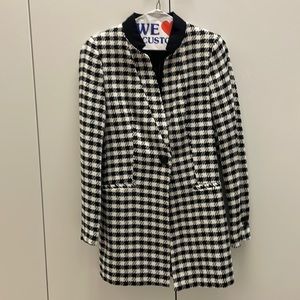 Great condition Zara houndstooth blazer